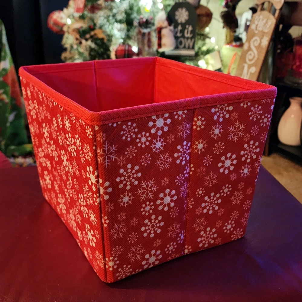 Christmas Collapsible Storage Bin NWT